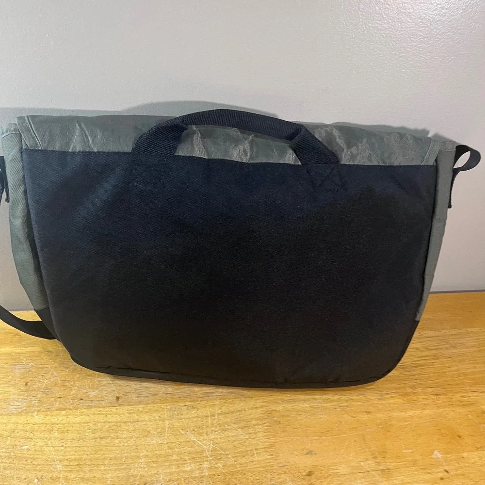 Timberland Twin Mountain Messenger Bag Olive Green Ripstop Nylon Vtg Crossbody
